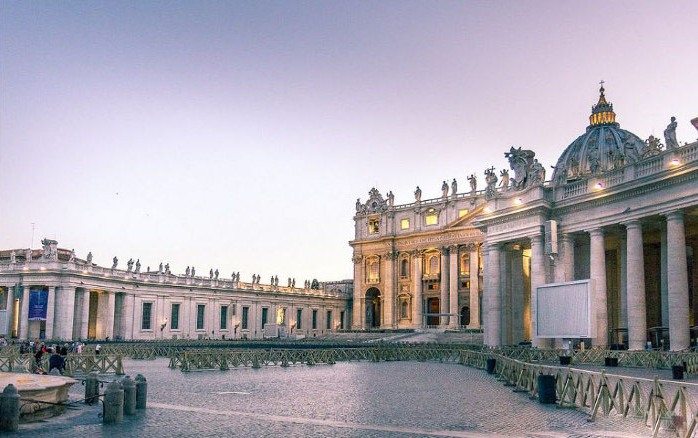 Собор и площадь Святого Петра в Ватикане