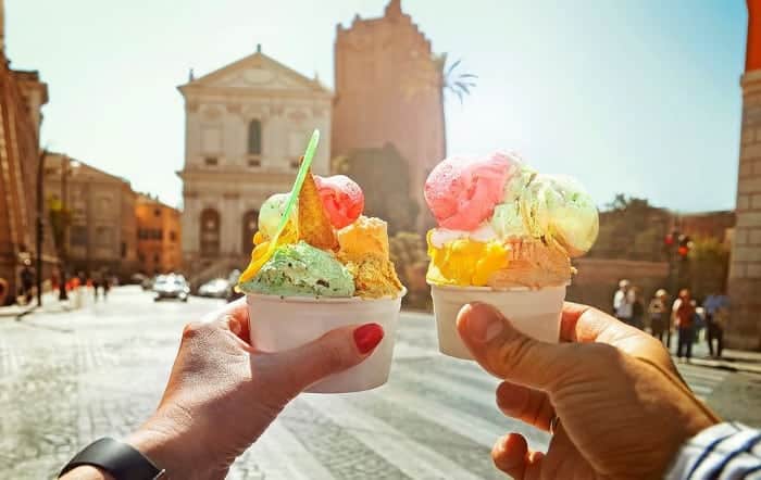 Попробовать римское мороженое