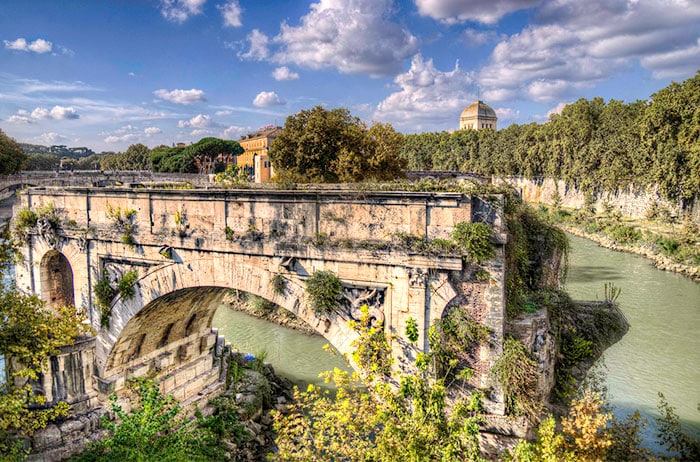 Первый каменный мост в Риме Понте Ротто