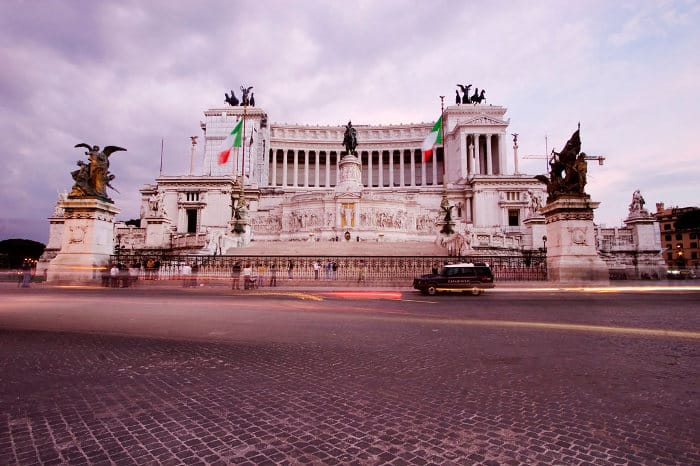 Красивые площади Рима: что нужно знать о Piazza Venezia