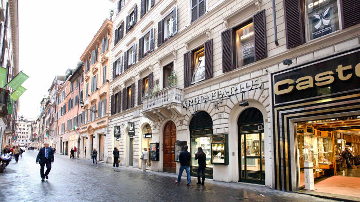 Походы по торговым центрам и римским магазинам