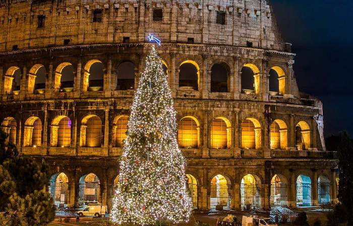 Рождество в Риме: где найти рождественские елки