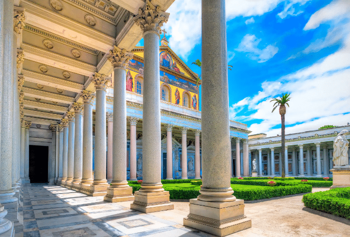 Базилика Сан Паоло Фуори ле Мура