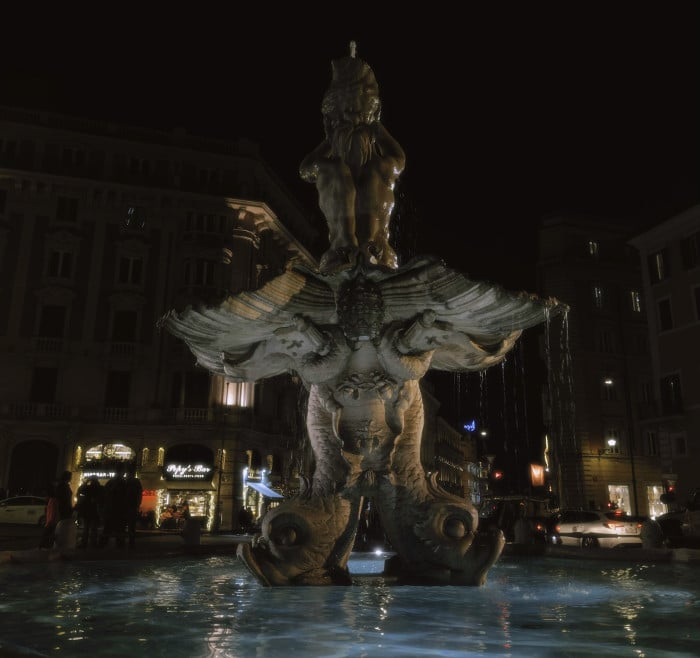 Фонтан Тритона